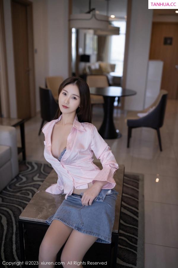  [XiuRen]高清写真图 2023.05.31 No.6832 杏子Yada 短裙美腿第28张图片